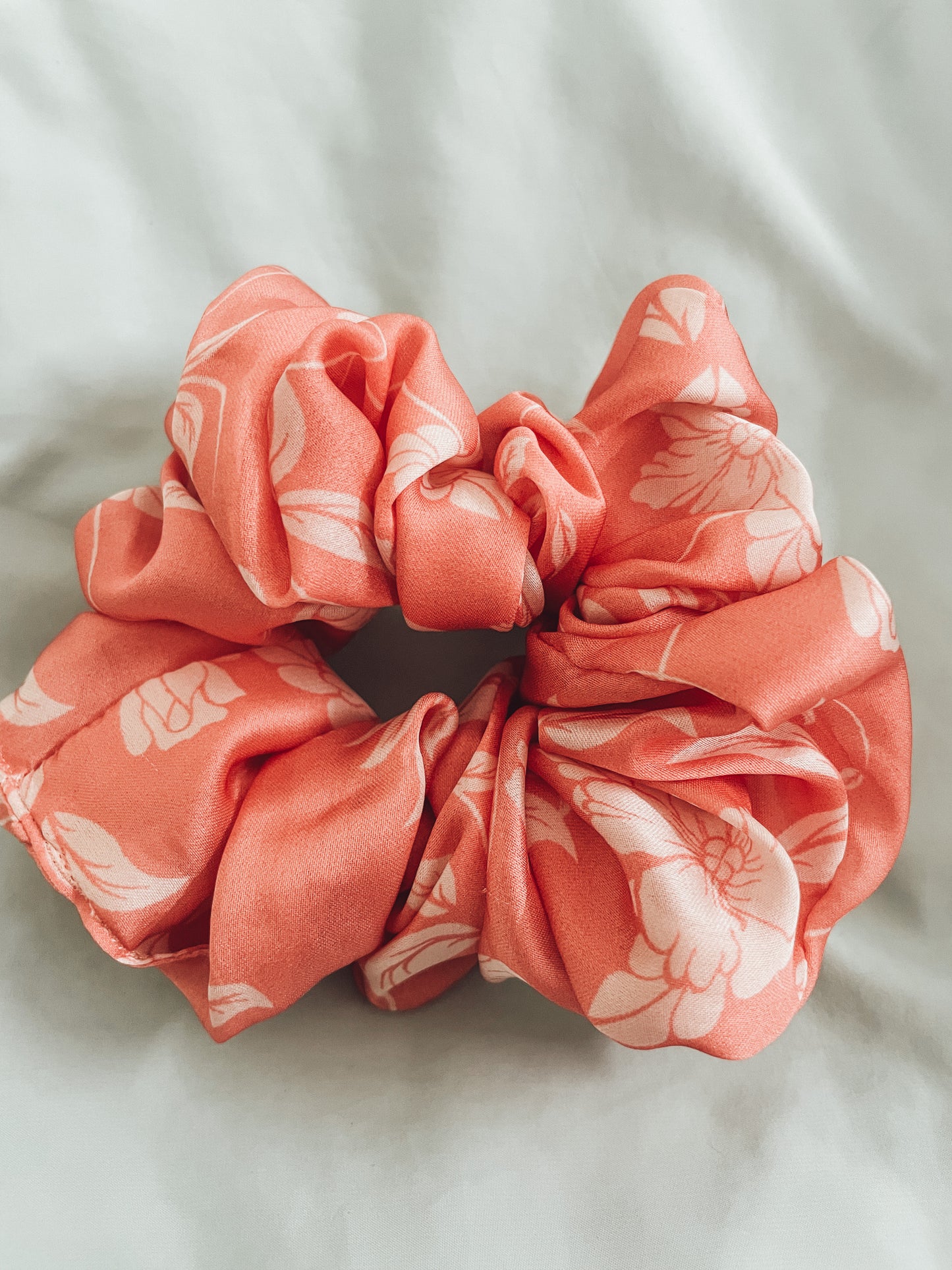 Peachy lush | scrunchie