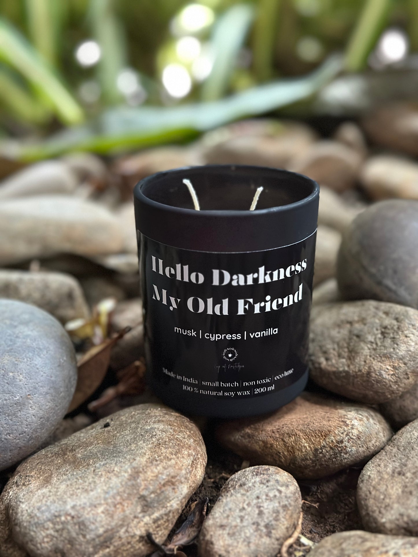 Hello darkness my old friend | scented candle